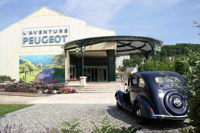 ソショーにあるプジョー博物館「アヴァンテュール・プジョー」。