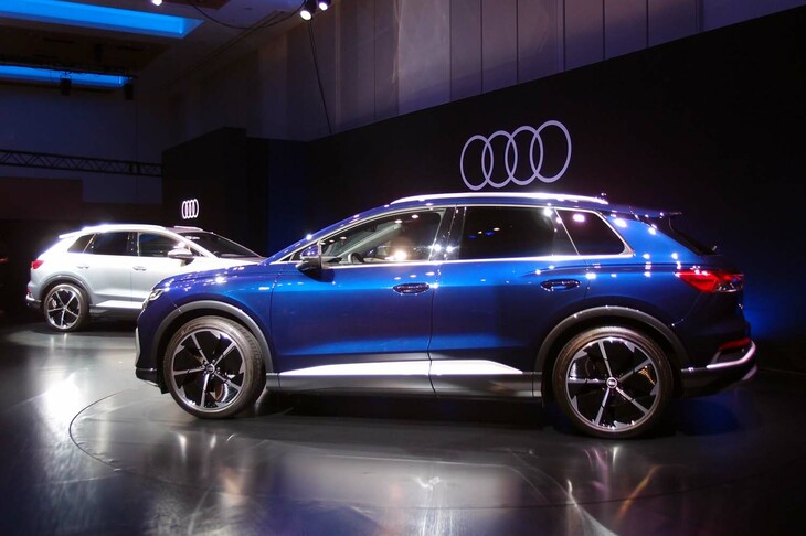 アウディQ4 40 e-tron Sライン