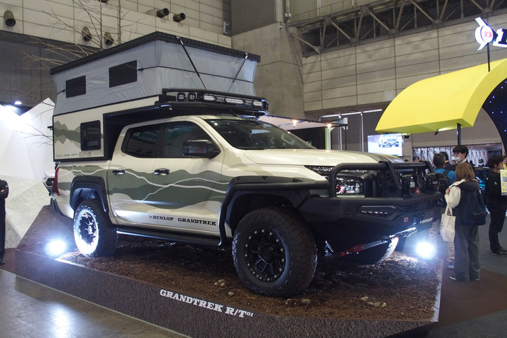 「ダンロップ・グラントレックR/T」を装着した「三菱トライトンflexdreamカスタム」。