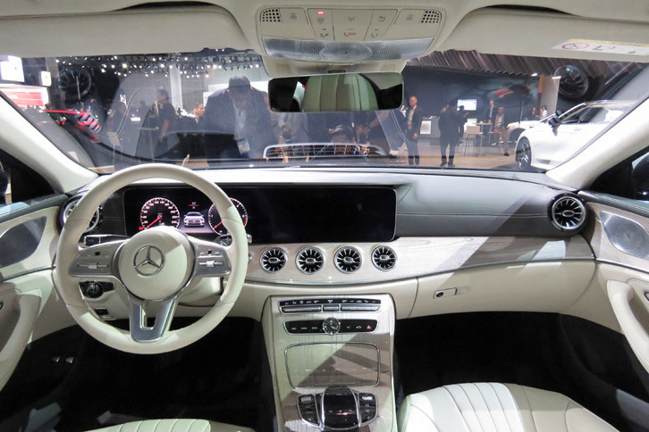 メルセデス・ベンツCLSクーペ（インテリア）