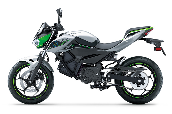 ネイキッドモデル「Z」のサイドビュー。“おなか”にかかえる四角い箱に注目。プロモーションの動画を見たところ、このなかには円筒型の二次電池が多数搭載されているようだ。