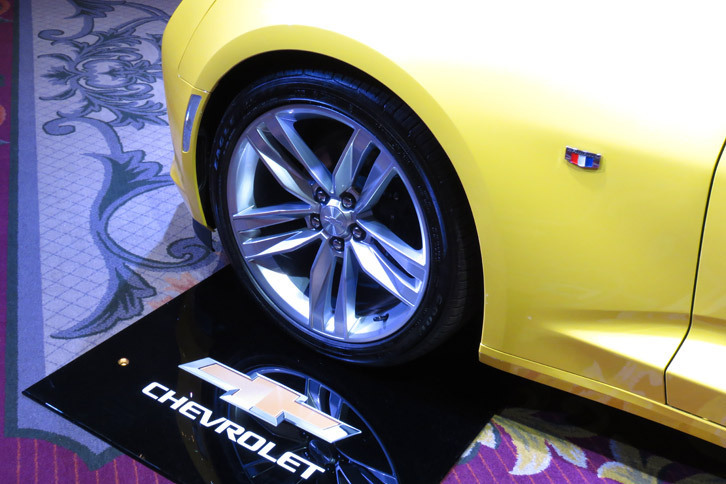 シボレー・カマロ コンバーチブル（ホイールとタイヤ）