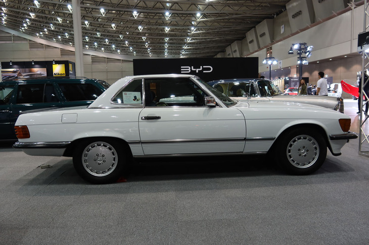 メルセデス・ベンツ560SL（1988年）