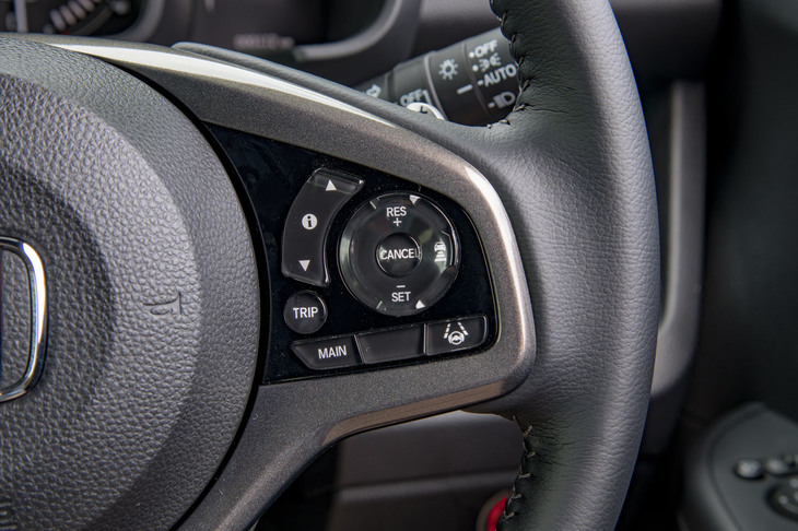 ホンダN-WGNカスタム L・ターボ Honda SENSING（アダプティブクルーズコントロール）