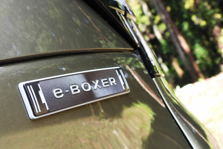 スバル・フォレスターX-BREAK S：HEV EX（「e-BOXER」バッジ）