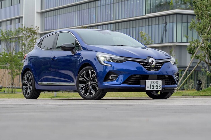 2022年6月30日に発売された「ルノー・ルーテシアE-TECHハイブリッド」。ルノーの国内ラインナップでは2番目のハイブリッド車であり、ルーテシアの新たな最上級グレードでもある。