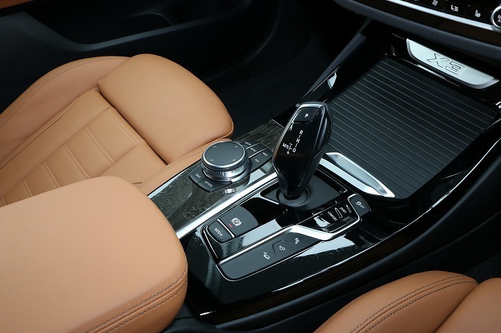 BMW X3（インテリア）