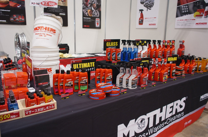 MOTHERSのブース。