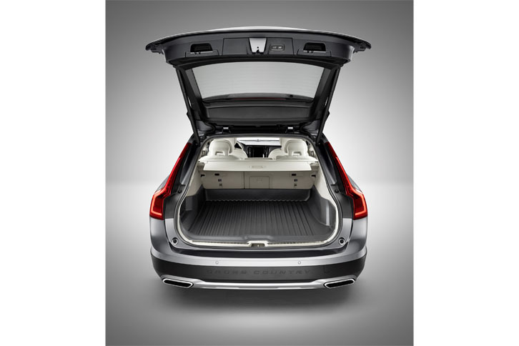 ボルボV90クロスカントリー