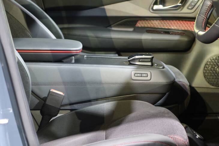 日産アリアNISMO