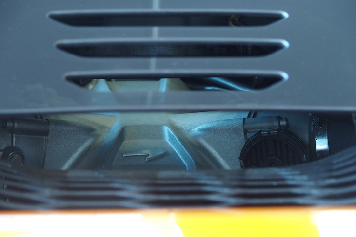 マクラーレン750S（エンジン）