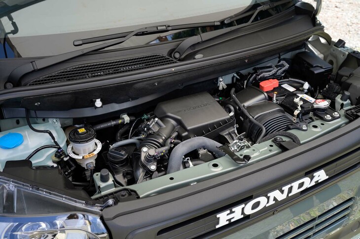 ホンダN-BOXジョイ ターボ 「アクティブフェイスパッケージ」装着車（エンジン）