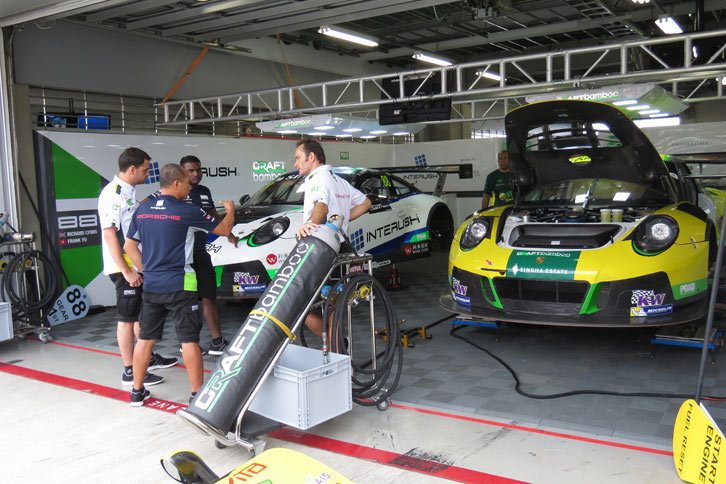 「ポルシェ911 GT3R」。今回のレースでは3台が出走した。