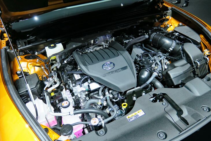 トヨタ・クラウン クロスオーバー（2.4リッターターボハイブリッド車のパワーユニット）