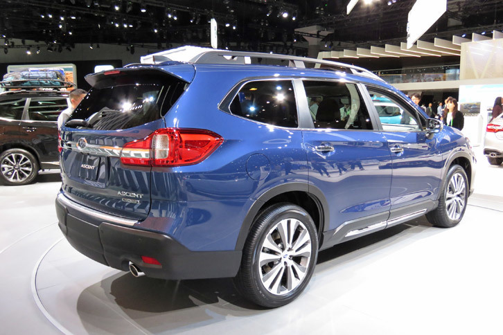 スバル・アセント（エクステリア）