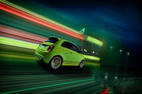 ブランド初の電気自動車「アバルト500e」が日本上陸の画像