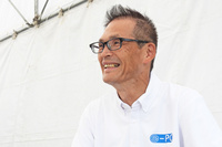 「e-PO」の開発に携わった、アシスタントチーフエンジニアの森下隆義さん。ATVや「スカイウェブ」「Vストローム650／1050」のチーフエンジニアを務めてきた人物だ。