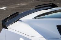 「Z06」ゆずりのリアスポイラー。「Z07パフォーマンスパッケージ」では調整式クリアリアスポイラーが装備される。