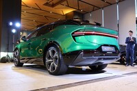 国内初披露！ これが電動ハイパーSUV「ロータス・エレトレ」だ！の画像