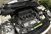 MINIクーパーS コンバーチブル（FF/6AT）【ブリーフテスト】の画像