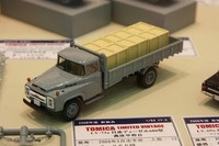 マニアックな旧車を「トミカ」と同じ1/64スケールでモデル化している「トミカ・リミテッド・ヴィンテージ」の新製品である「日産680型トラック」。