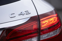 「メルセデスAMG C43 4MATICステーションワゴン」は、国内販売される「Cクラス ステーションワゴン」の中で、唯一のV6エンジン搭載モデルとなる。