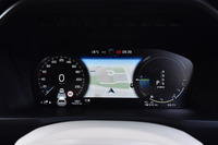 12.3インチの液晶ディスプレイを採用したメーターパネル。写真のように、カーナビゲーションの情報が表示できる。