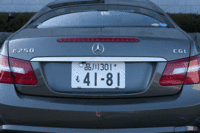 実際に荷物を積んでみると、見た目より奥行きがあって“積める”トランクルーム。
	クリックするとシートアレンジによる荷室の変化が見られます。