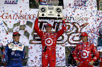 レースのほうは、スコット・ディクソン(チップ・ガナッシ・レーシング)がポール・トゥ・ウィンを決めた。
（写真＝本田技研工業）