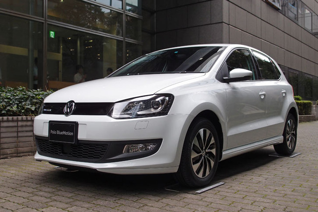 「フォルクスワーゲン・ポロ ブルーモーション」