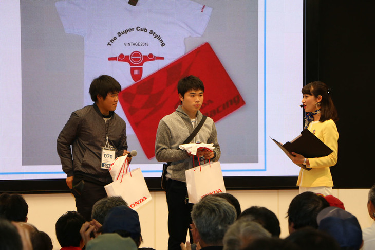 コンテストの受賞式では、最年少参加者として17歳の2人が表彰されるとともに、最年長賞を83歳の男性が獲得。幅広いユーザーから愛されていることを実感した。