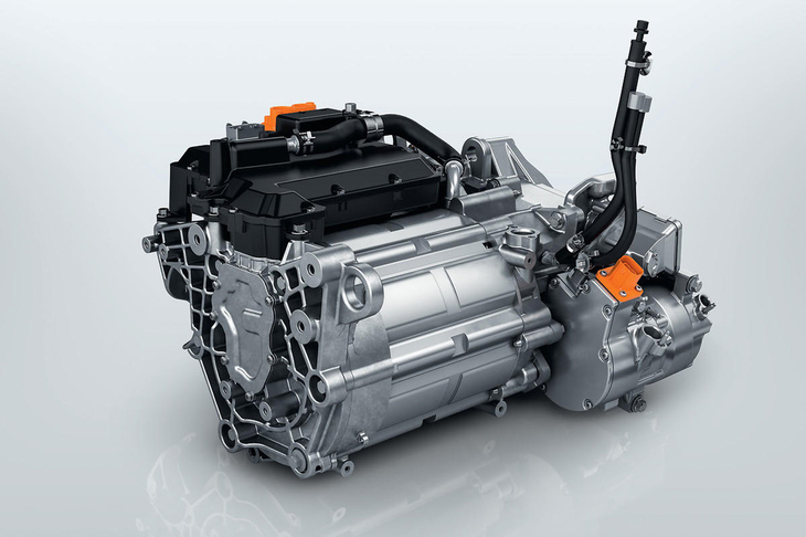 「EDM」とはモーターやリダクションギア、インバーターなどが一体となった電動駆動モジュールのことで、一般にはe-Axle（イーアクスル）呼ばれることが多い。世界各国のサプライヤーが開発でしのぎを削っている。