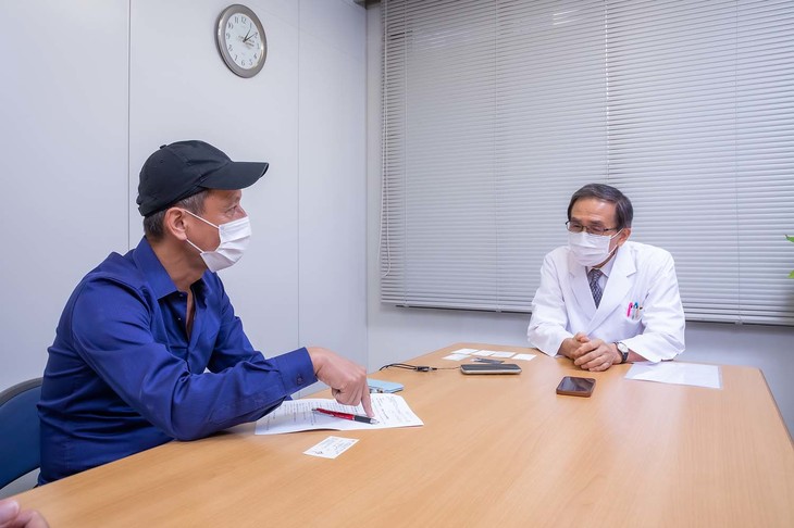 日本生活習慣病要望協会の宮崎 滋理事長に血糖値と運転中の眠気との関係について聞く。