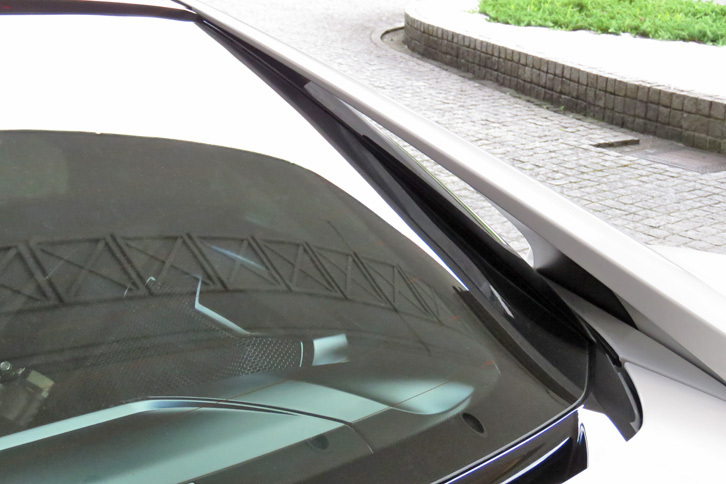 ホンダNSX（フローティングリアピラー）