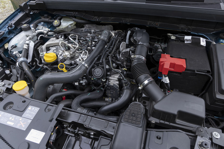 最高出力158PS、最大トルク270N・mの1.3リッター直4ターボエンジンと、同5PS、同19.2N・mのBSG（補助モーター）、そして12Vリチウムイオンバッテリーで構成される「アルカナR.S.ライン マイルドハイブリッド」のパワートレイン。