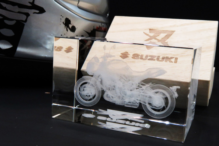 KATANA 3Dクリスタル