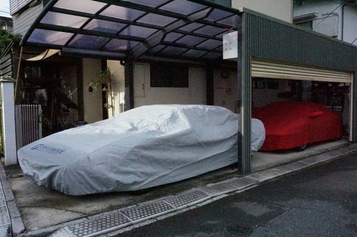 わが家の究極のエコカー軍団。めったに乗らないしあまり走らないので、フェラーリはエコカーなのだ。