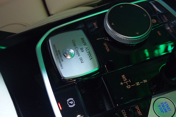 BMWアルピナB4グランクーペ（アルピナプロダクションプレート）