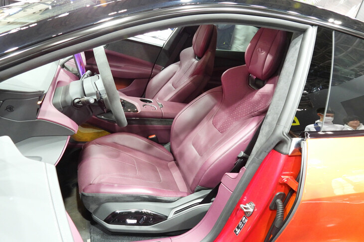 ロータス・エメヤS（エメヤ ブロッサム）