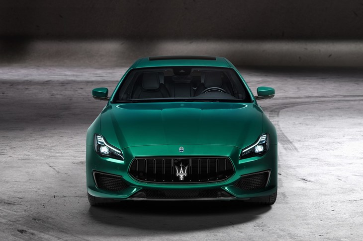 クアトロポルテ トロフェオ