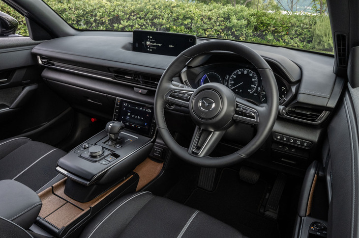 マツダMX-30ロータリーEVエディションR（コックピット）