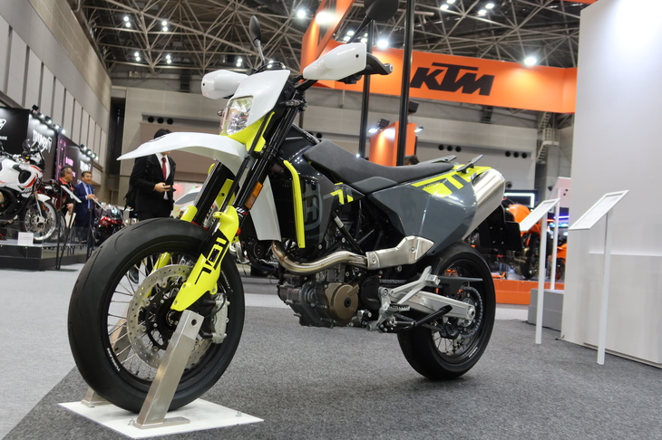 ハスクバーナ701スーパーモト