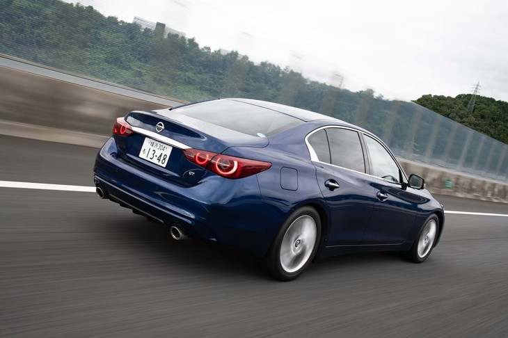 高速道路でのハンズオフ機能を備えた「プロパイロット2.0」はハイブリッド車の専用装備となっている。