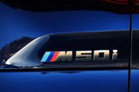2019年末にラインナップに加わった「X5 M50i」。エンジンや足まわりにBMW Mがチューニングを施した「Mパフォーマンスモデル」という位置づけとなる。