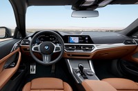 新型「BMW 4シリーズ クーペ」の高性能バージョン「M440i xDrive」がデビューの画像