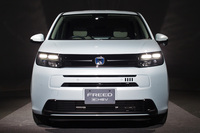 シンプルゆえに奥深い！ 新型「ホンダ・フリード」のデザインを元カーデザイナーはどう見たか？