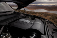 3リッターV6スーパーチャージドエンジンは340psと45.9kgmを生み出す。