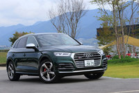 高性能スポーツモデルの「SQ5」。日本では「Q5」シリーズの販売の2割以上を占める人気モデルとなっている。