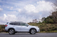 新型「フォレスター」は、「インプレッサ」「XV」に続く、「スバルグローバルプラットフォーム」を採用した第3弾となる。