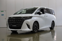 ミニバン「アルファード」も盗難被害の多いモデルだ。毎年600台以上が被害にあっている。